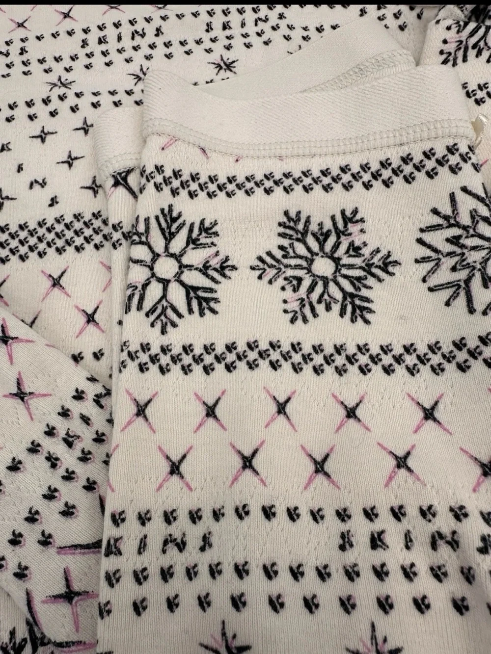 Skims,Cream Snowflake Pajamas, girls size 5